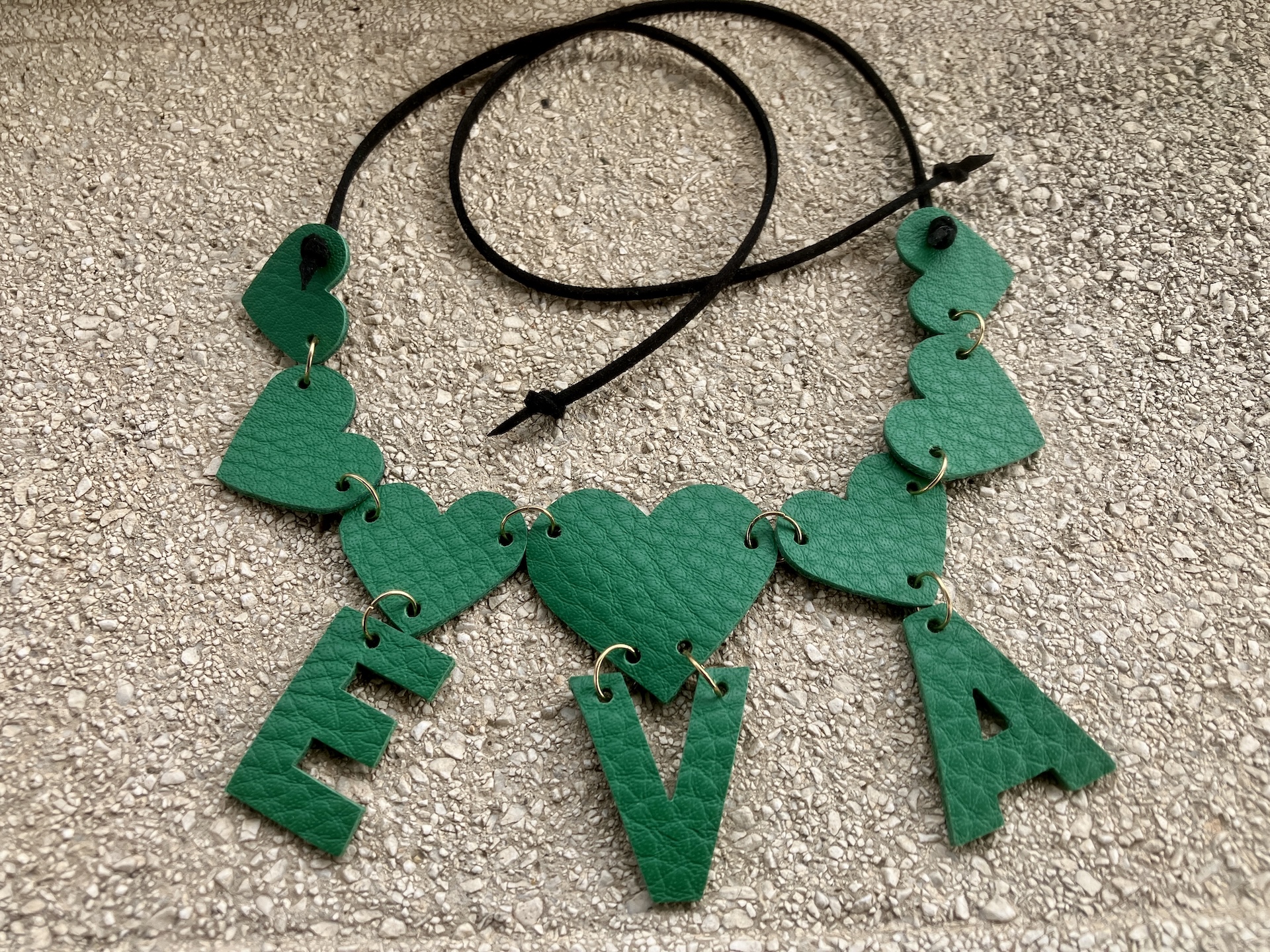 hearts necklace "whispers of love"